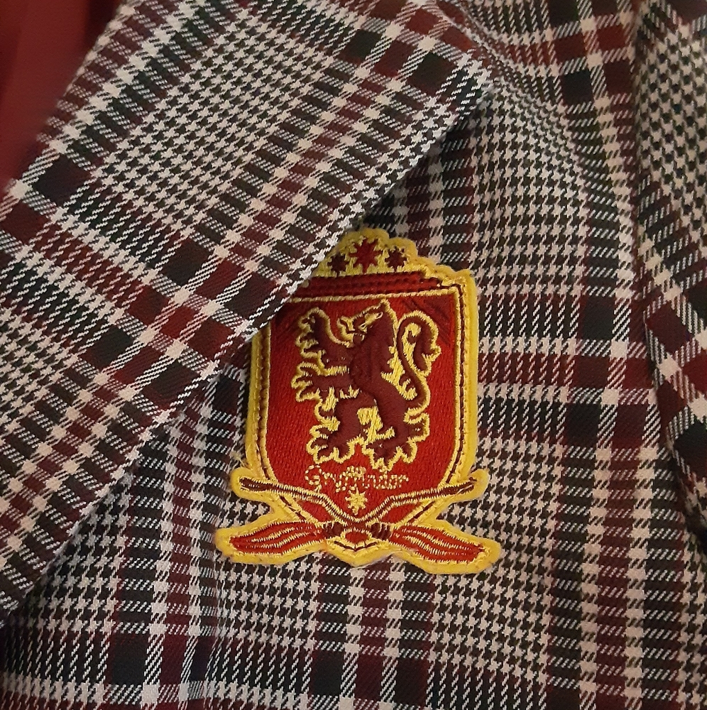 Harry Potter Gryffindor Embroidered Crest Blazer Jacket - Picture 9 of 12